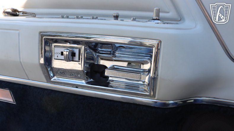 1989 Lincoln Town Car 73