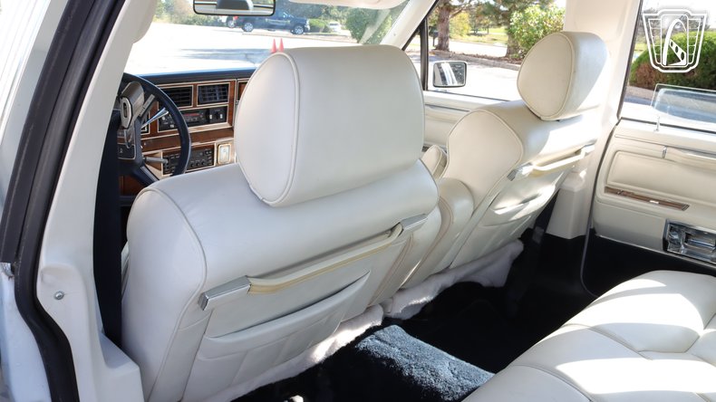 1989 Lincoln Town Car 85