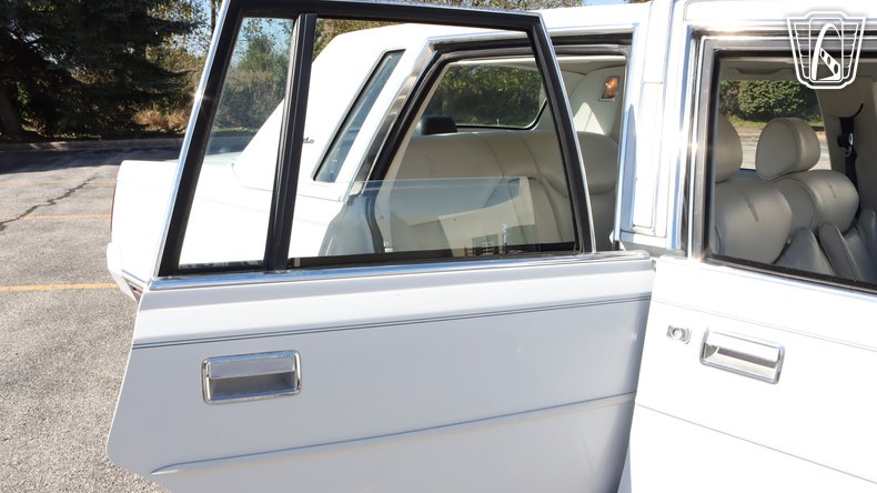 1989 Lincoln Town Car 93