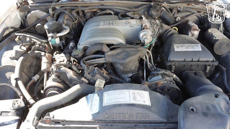 1989 Lincoln Town Car 8