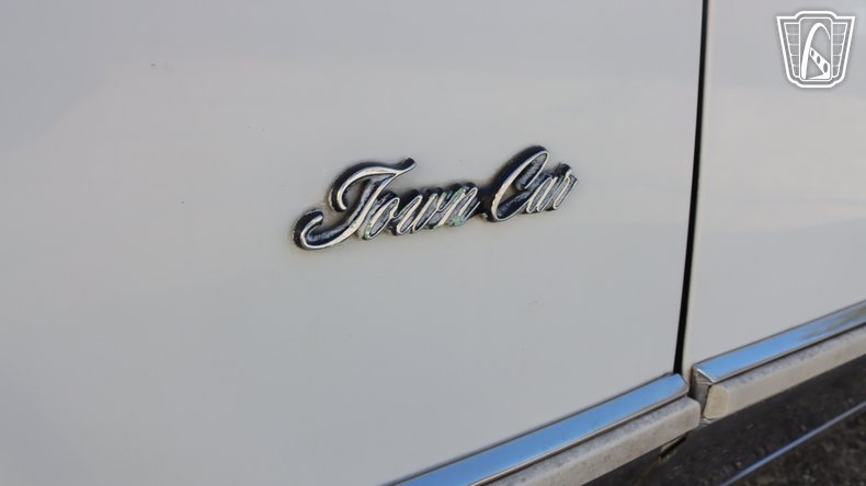 1989 Lincoln Town Car 125