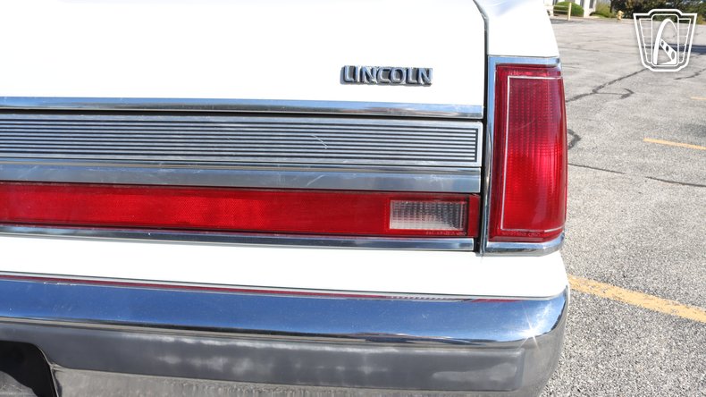 1989 Lincoln Town Car 131
