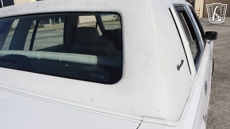 1989 Lincoln Town Car 141