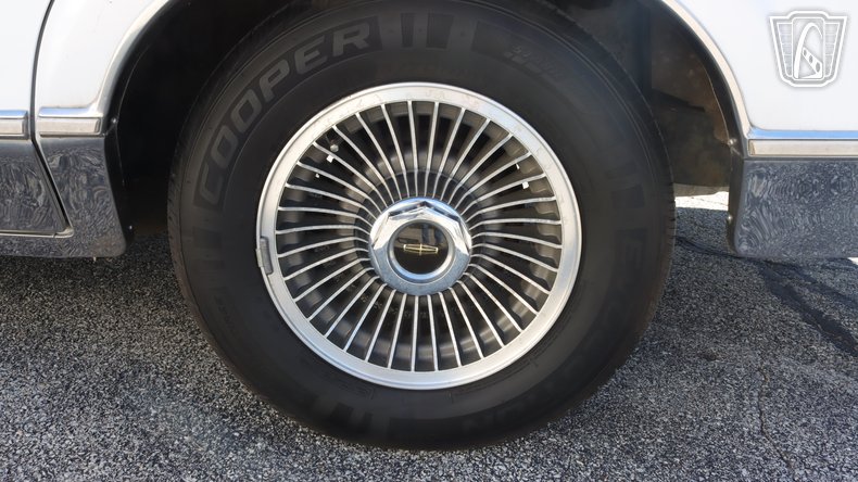 1989 Lincoln Town Car 137
