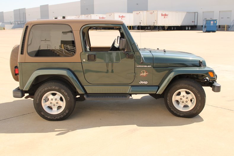 2002 Jeep Wrangler 17