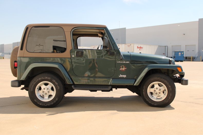 2002 Jeep Wrangler 18