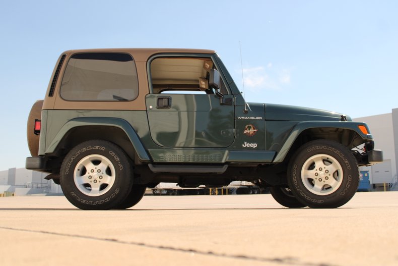 2002 Jeep Wrangler 19