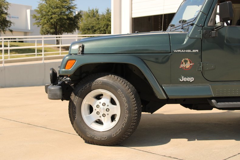 2002 Jeep Wrangler 26