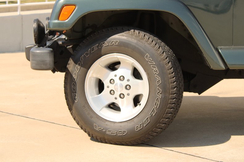 2002 Jeep Wrangler 27