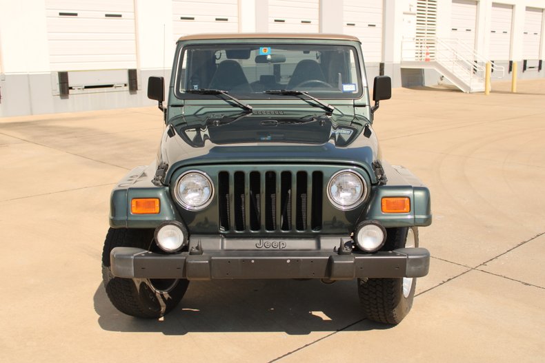 2002 Jeep Wrangler 23