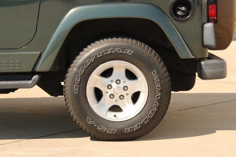 2002 Jeep Wrangler 30