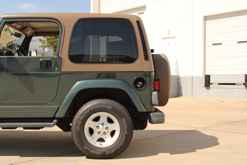 2002 Jeep Wrangler 29