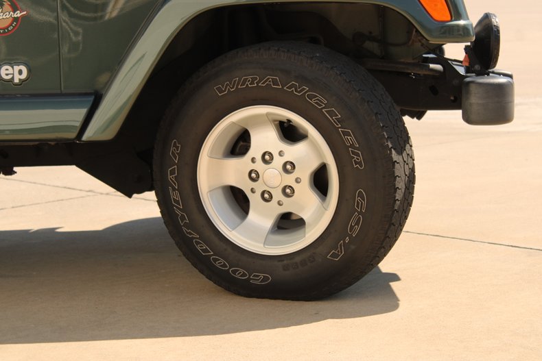 2002 Jeep Wrangler 35