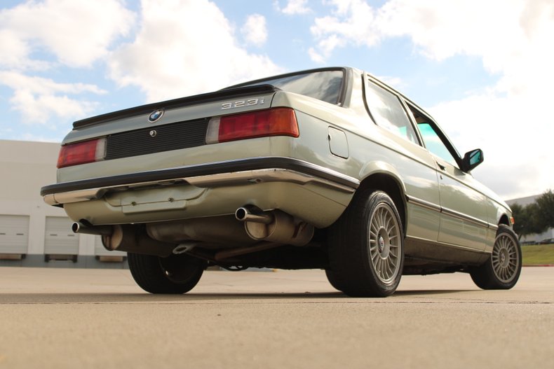 1983 BMW 323i 16