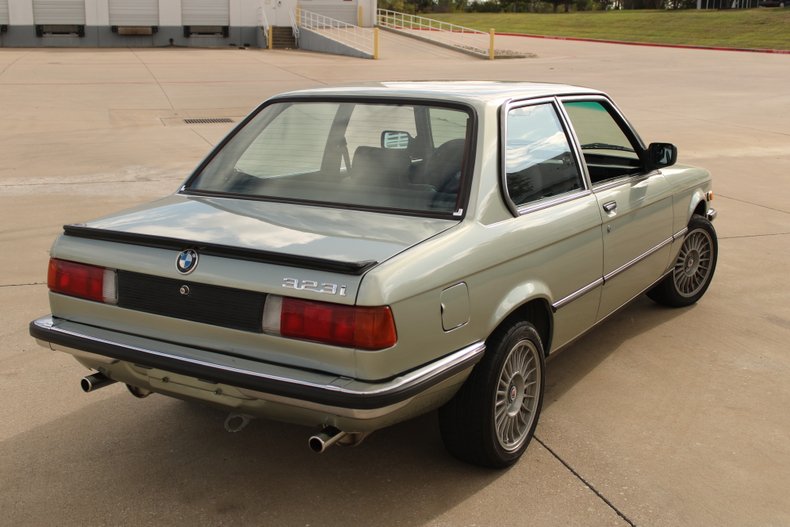 1983 BMW 323i 14