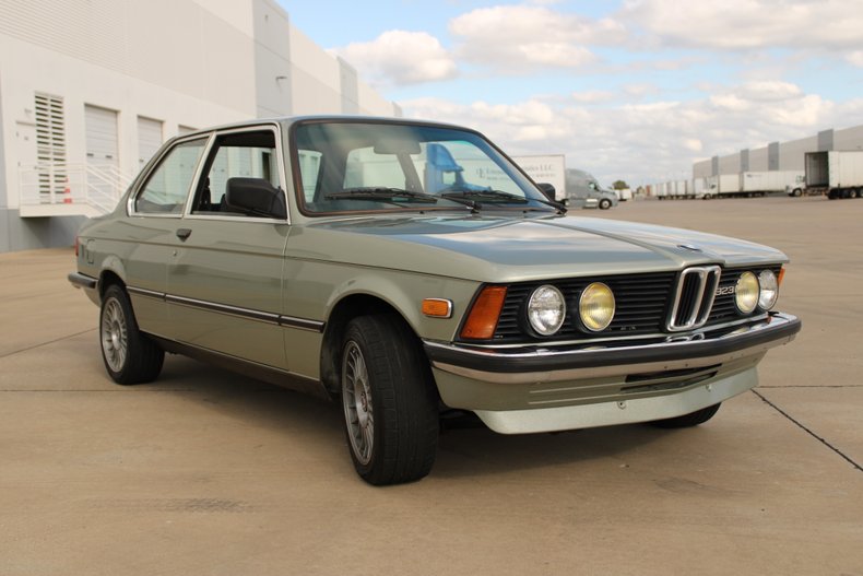 1983 BMW 323i 21