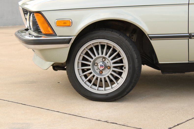1983 BMW 323i 27