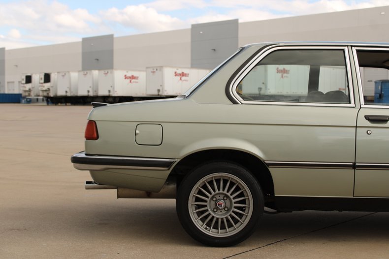 1983 BMW 323i 31