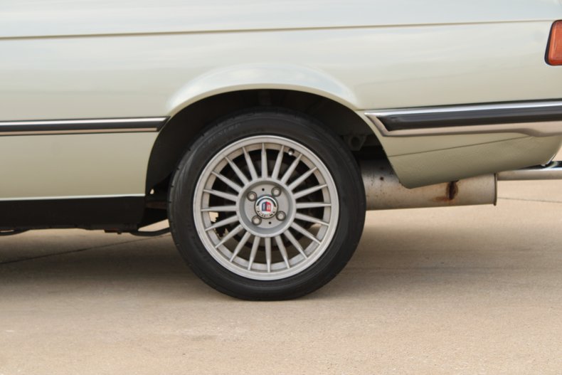 1983 BMW 323i 30