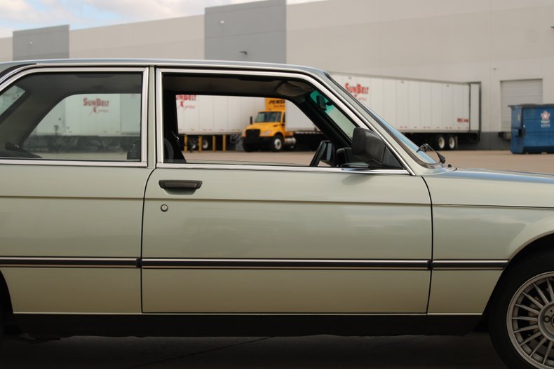 1983 BMW 323i 33