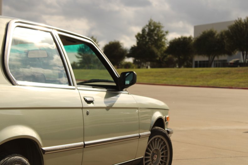 1983 BMW 323i 62