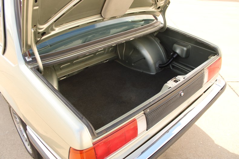 1983 BMW 323i 78