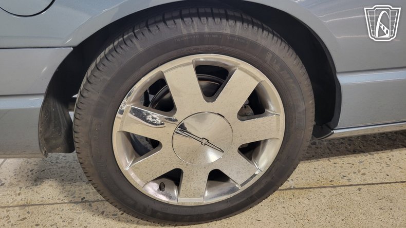 2005 Ford Thunderbird 45