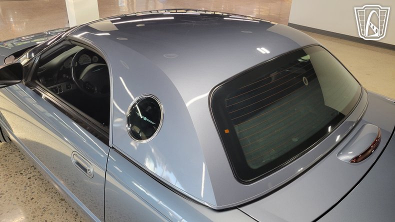 2005 Ford Thunderbird 54