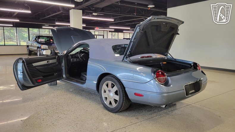 2005 Ford Thunderbird 110