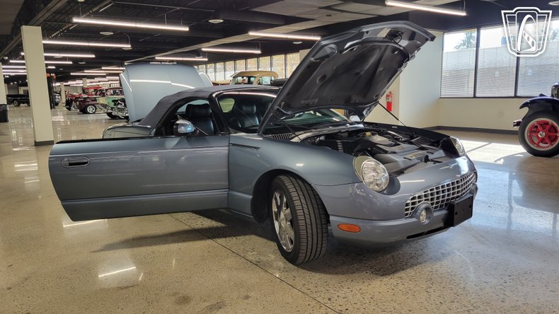 2005 Ford Thunderbird 114