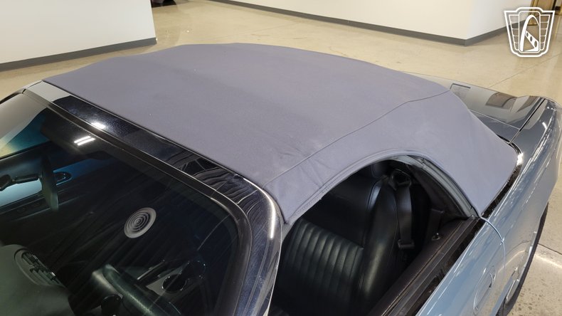 2005 Ford Thunderbird 116