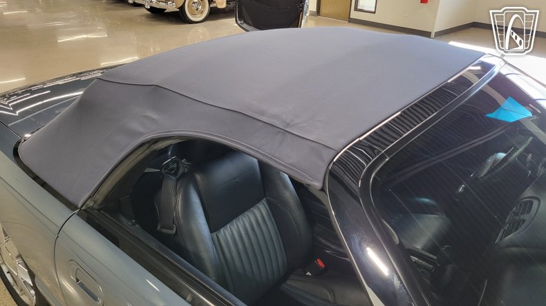 2005 Ford Thunderbird 119