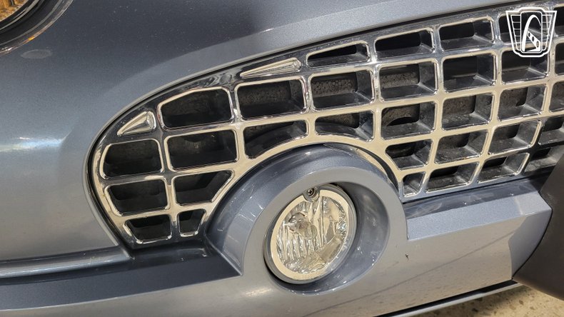 2005 Ford Thunderbird 129