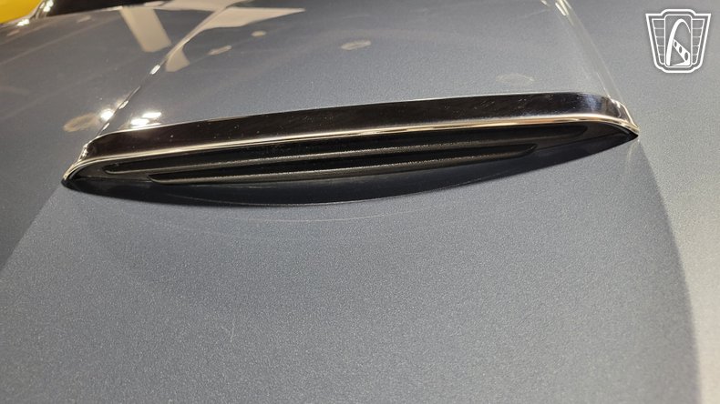 2005 Ford Thunderbird 134