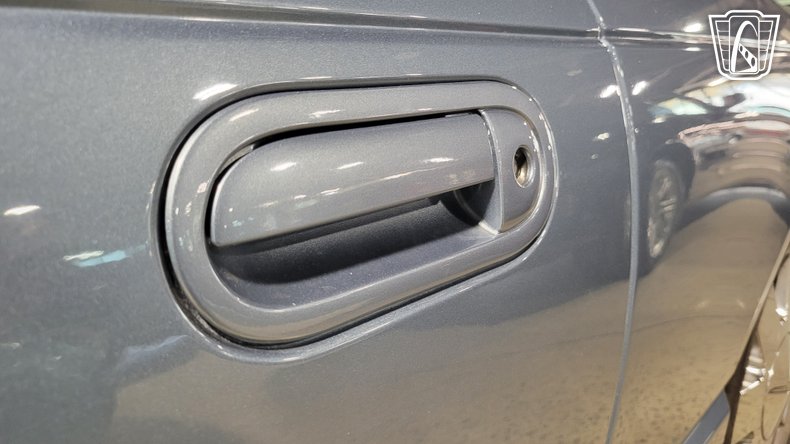 2005 Ford Thunderbird 138