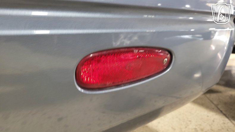 2005 Ford Thunderbird 141