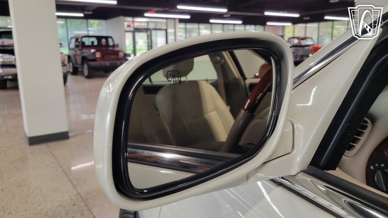 2005 Lincoln Town Car 54