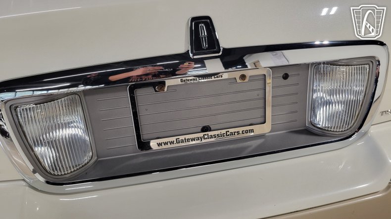 2005 Lincoln Town Car 61