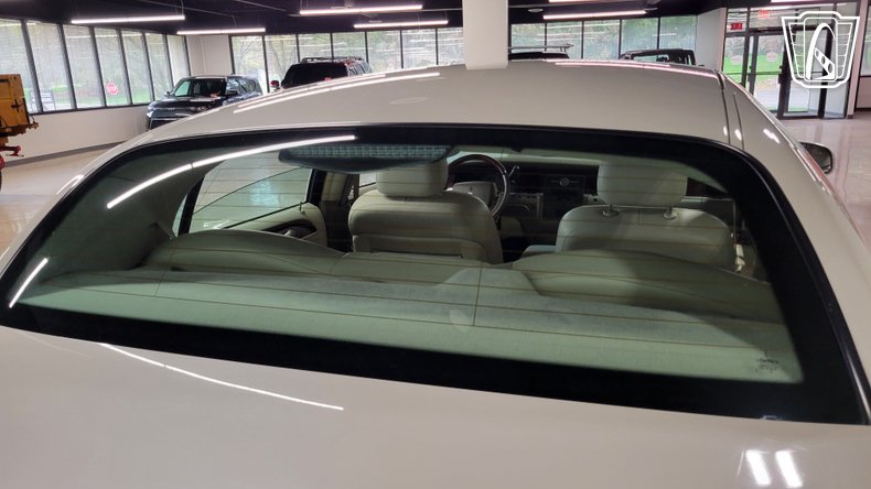 2005 Lincoln Town Car 66