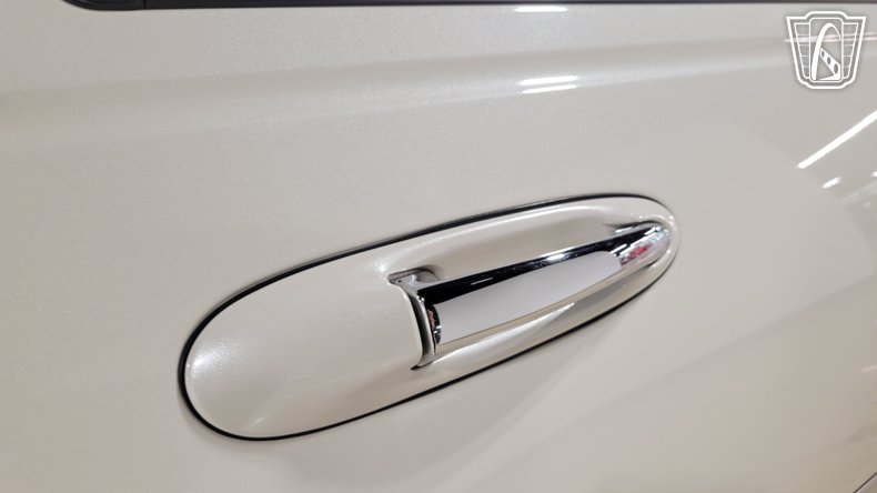 2005 Lincoln Town Car 69