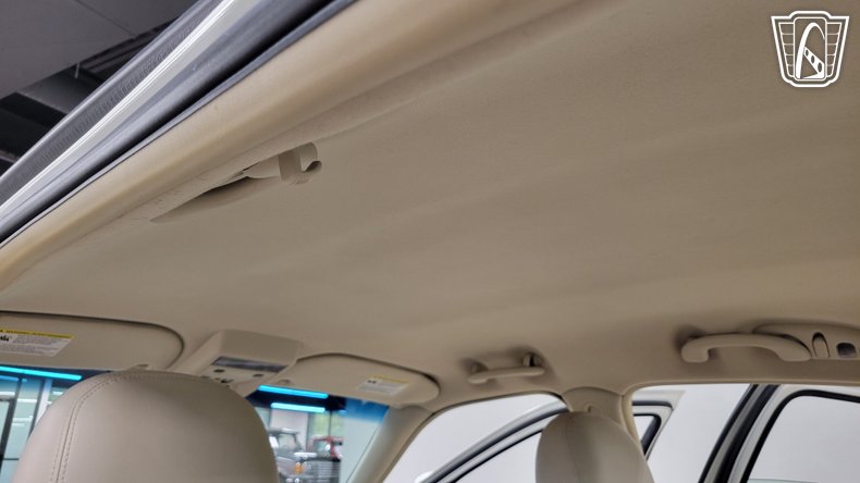 2005 Lincoln Town Car 130