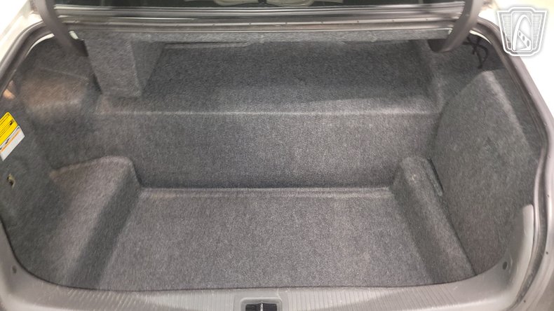 2005 Lincoln Town Car 16