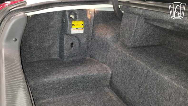 2005 Lincoln Town Car 163