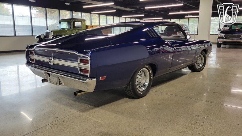 1969 Ford Torino 33