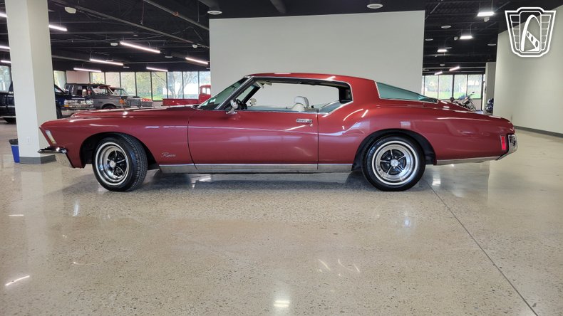 1972 Buick Riviera 2
