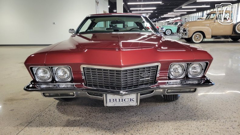 1972 Buick Riviera 4