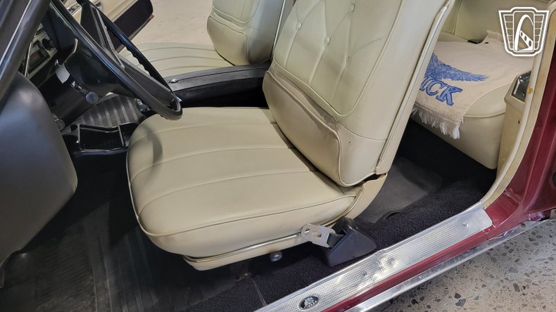 1972 Buick Riviera 14