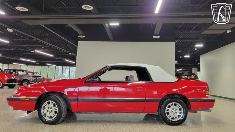 1993 Chrysler LeBaron 22