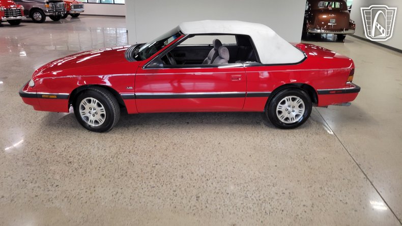 1993 Chrysler LeBaron 23