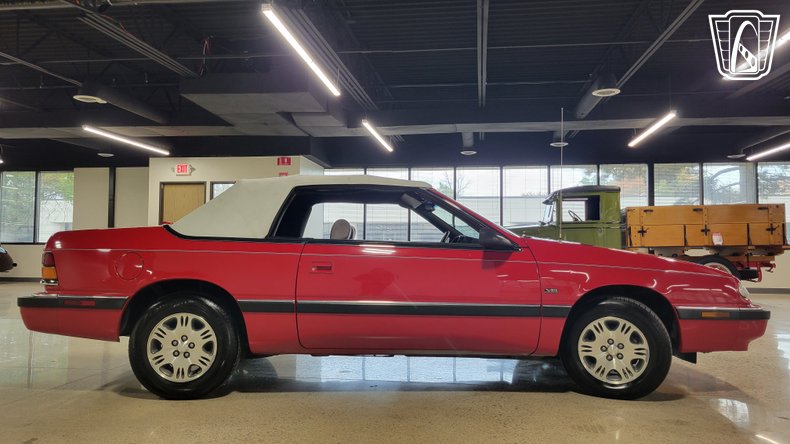 1993 Chrysler LeBaron 35